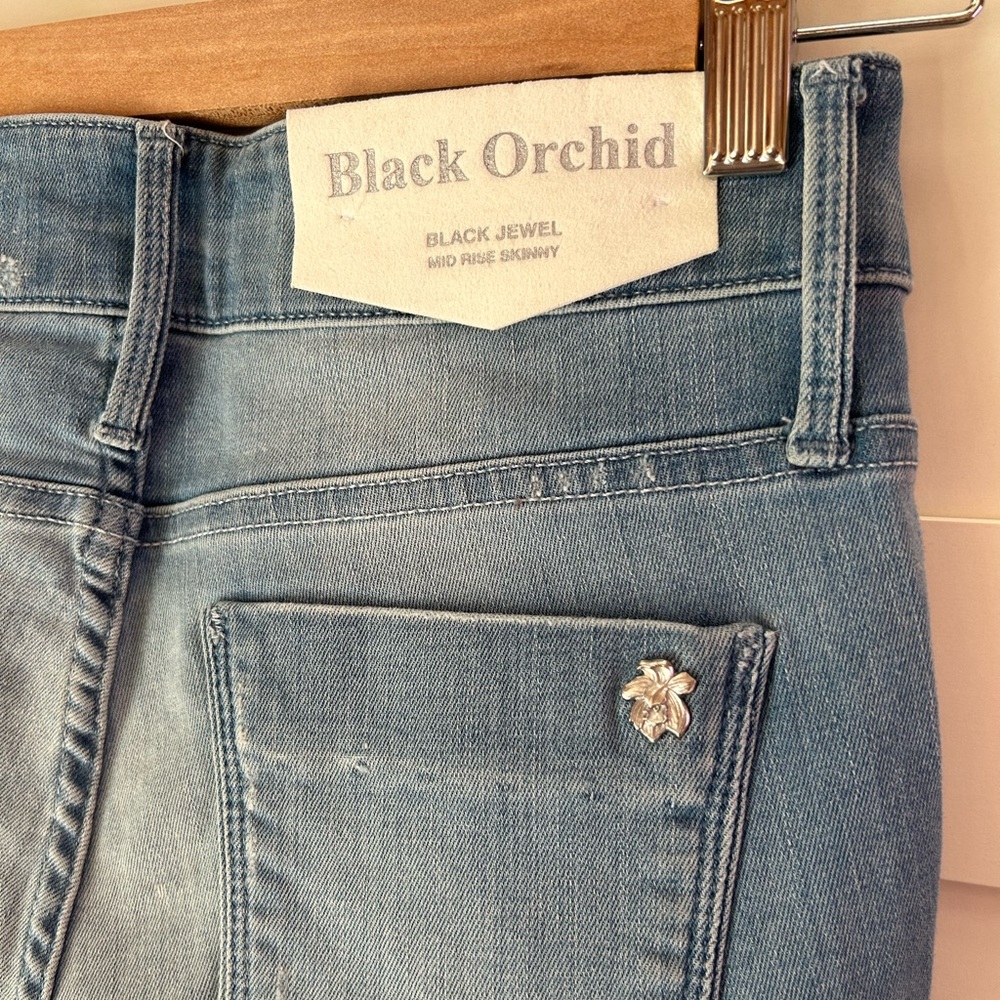 RARE Black Orchid Denim mid rise skinny Rose Petals jeans size 26 NWT - Picture 4 of 15